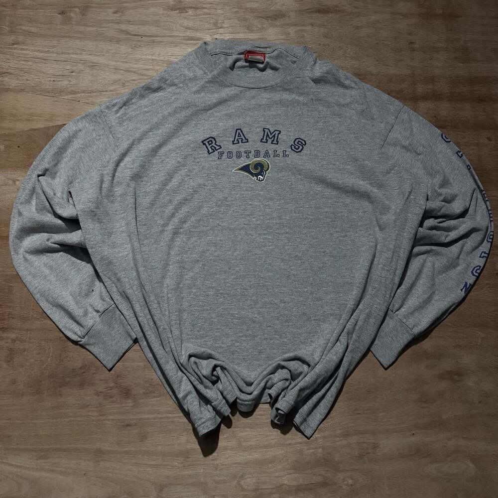 Vintage 2000s St. Louis Rams NFL Long Sleeve Shirt XL Football Sleeve Graphic